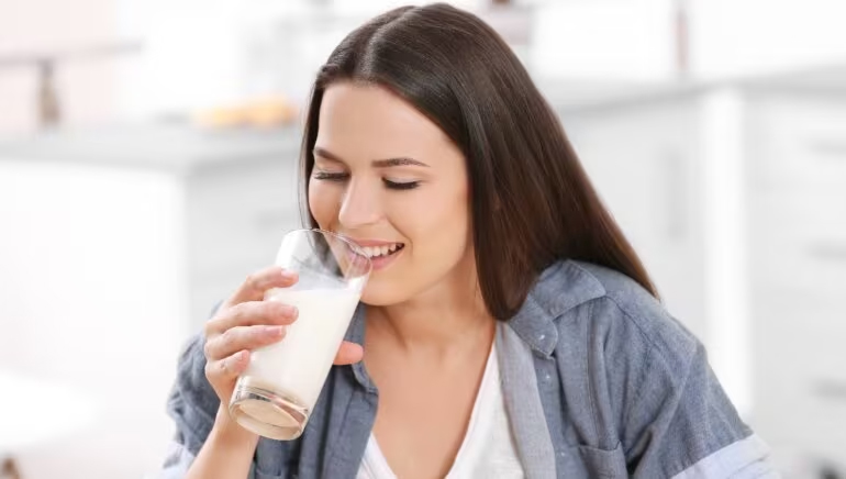 مزایای شیر برای پوست و سلامتی 